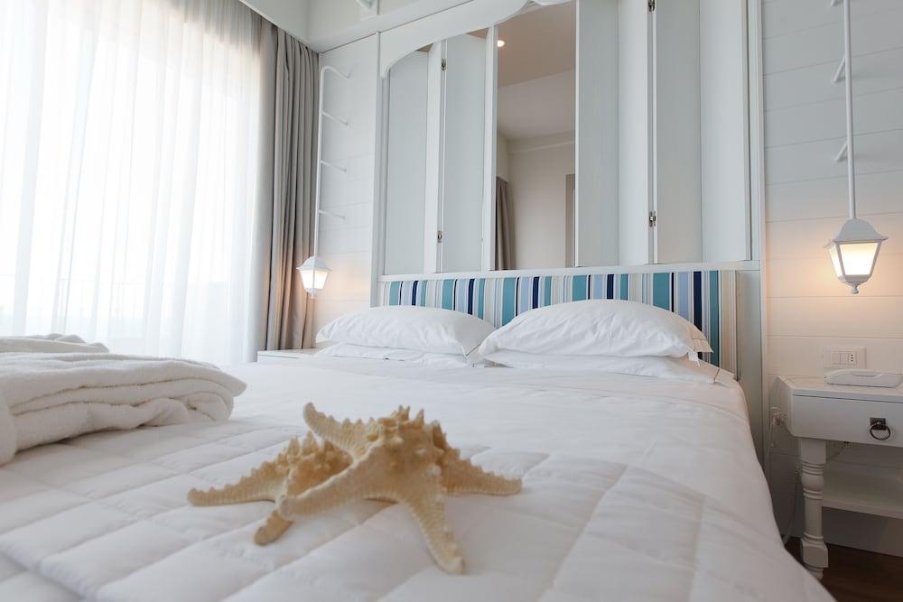 Luxor Beach Boutique Hotel Cattolica Exterior photo